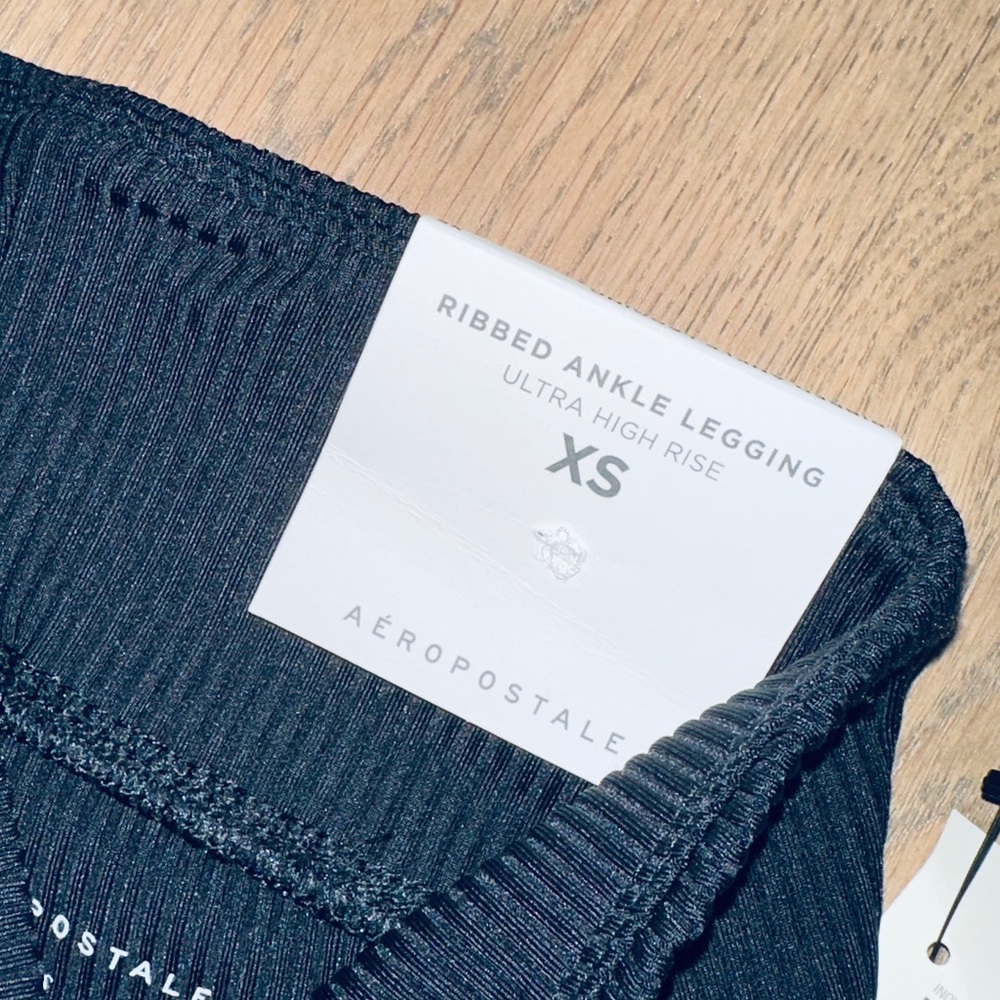 Aeropostale high waisted ribbed crossover leggings